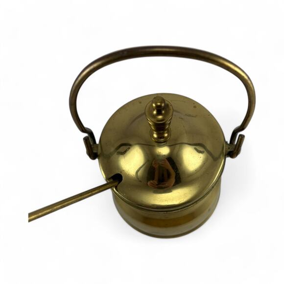 Vintage Brass Fireplace Fire Starter Cauldron with Lid and Dipper - 1940s-1960s - Picture 7 of 11